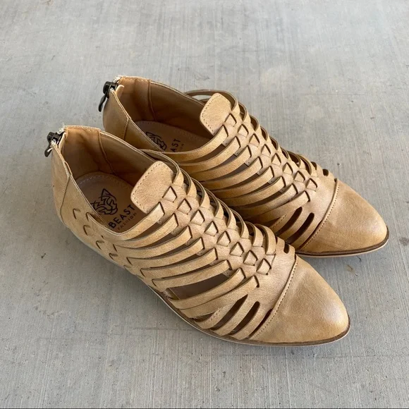 NIB Camel Brown Slit Cut Out Cage Woven Ankle Flats Booties - Picture 5 of 9